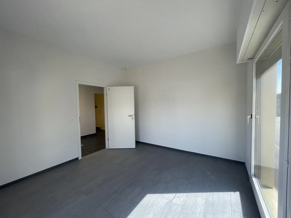 In Affitto ? Ufficio / Locale Professionale a Bogis-Bossey