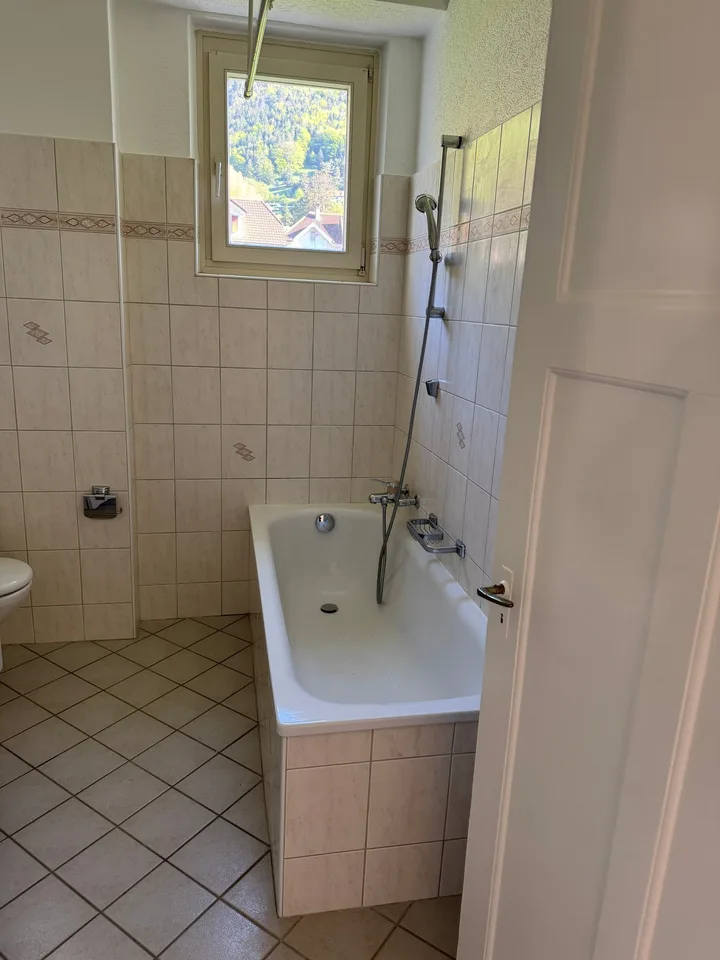 Wohnung mit 3,5 Zimmern in Péry-La Heutte