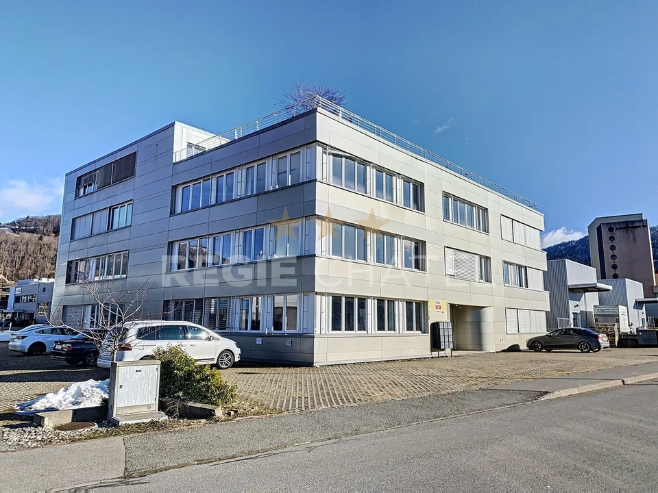 A louer locaux commerciaux