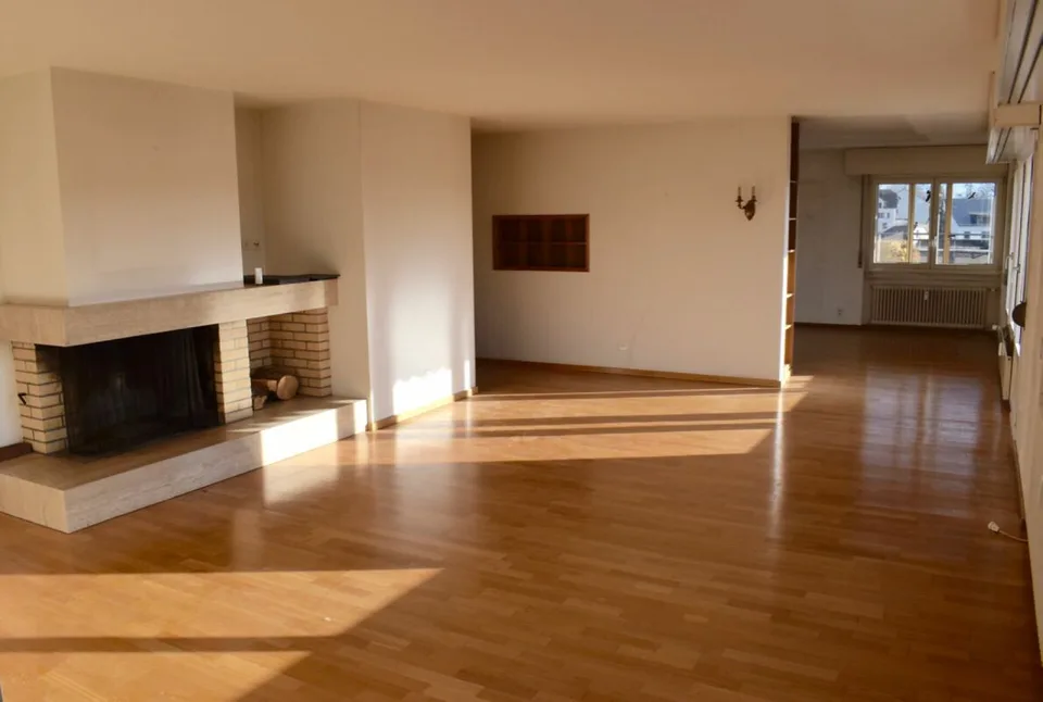 grosse Wohnung in Bahnhofsnähe