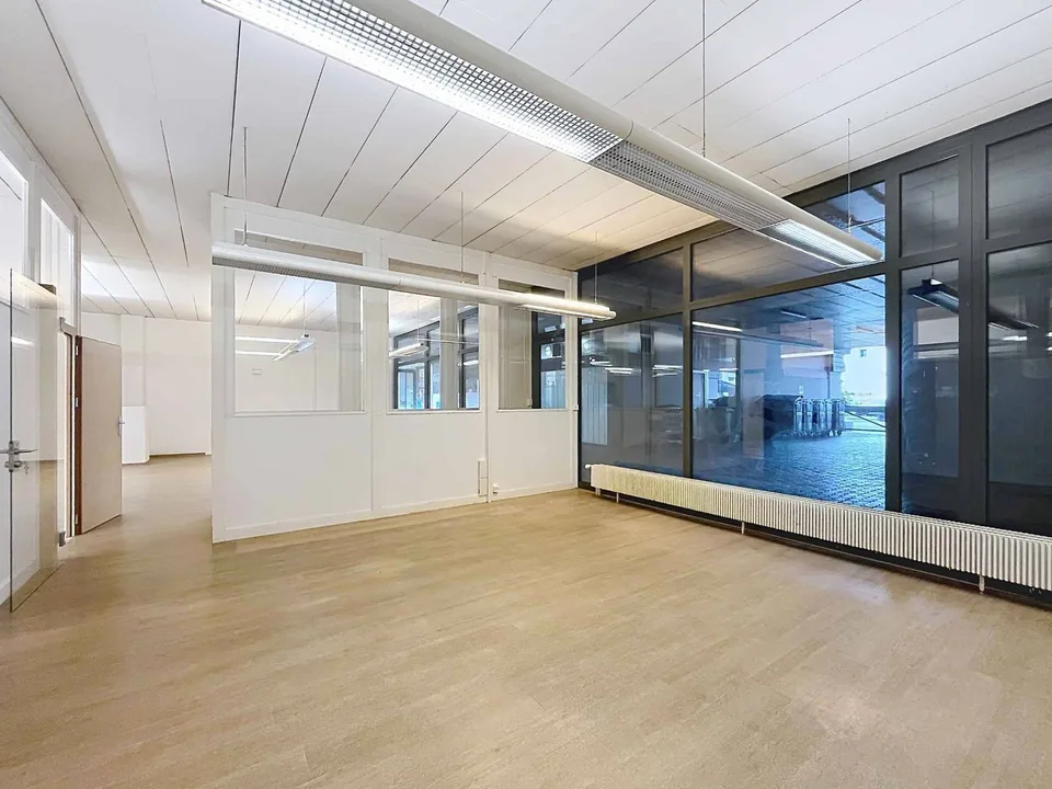 Uffici di circa 247 m2 nel cuore della città - Général-Guisan 42