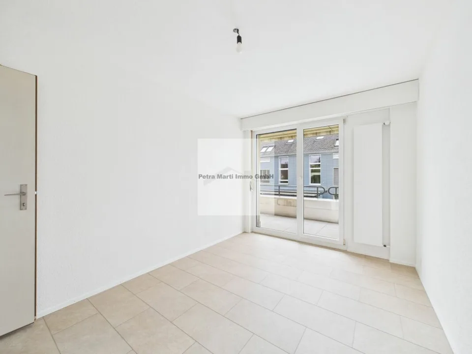 Appartement 4.5 pièces au 1er étage droite
