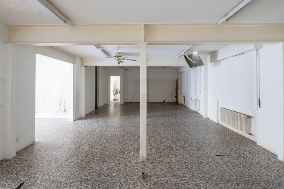 Magnifique grand local de 140 m2 à louer