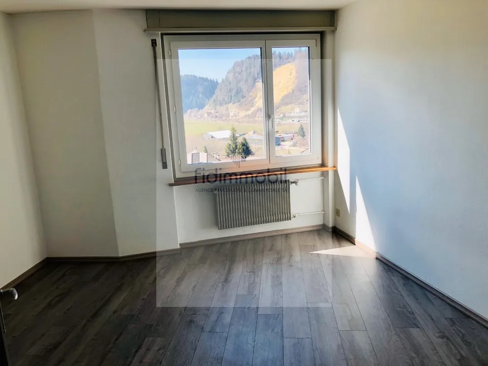 Le Corbusier 14, Le Locle, 3 Zimmer renoviert in ruhiger Nachbarschaft