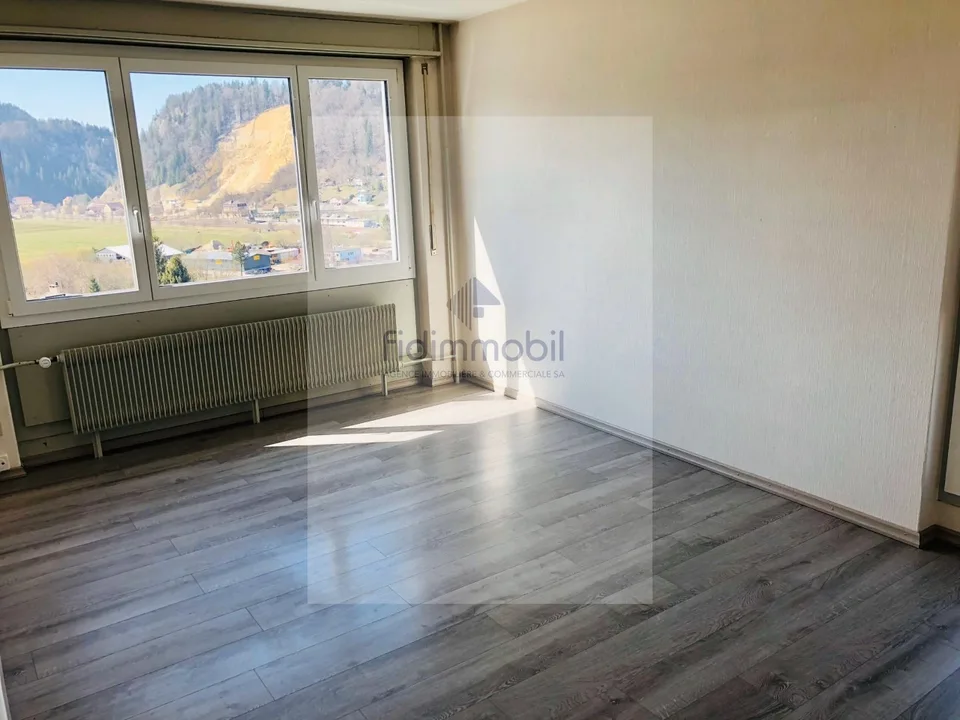 Le Corbusier 14, Le Locle, 3 Zimmer renoviert in ruhiger Nachbarschaft