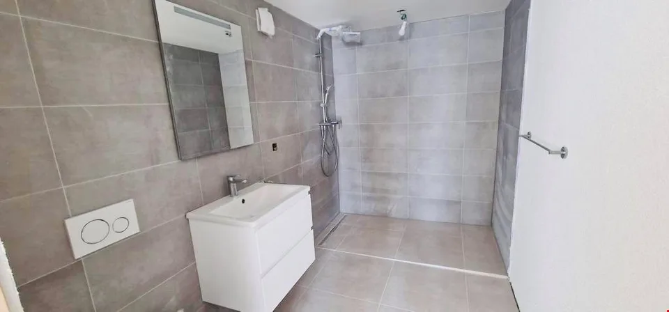Moderne 2-Zimmer-Wohnung im Herzen von Le Locle