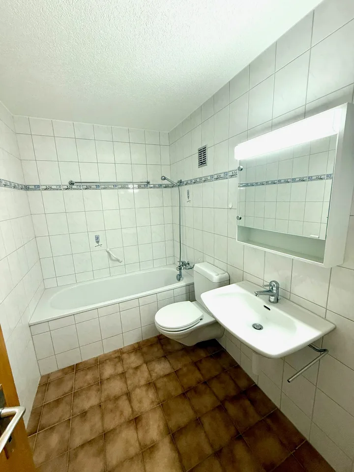 Helles 3.5-Zimmer-Wohnung in Fleurier