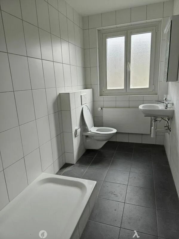 Schöne Genossenschaftswohnungen mit Balkon zu vermieten / Joli appartement d'une coopérative avec balcon à louer