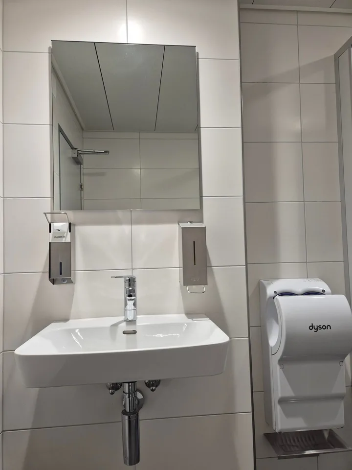 Espace de bureau spacieux dans un emplacement central - location de surfaces partielles possible – photo 7 sur 9