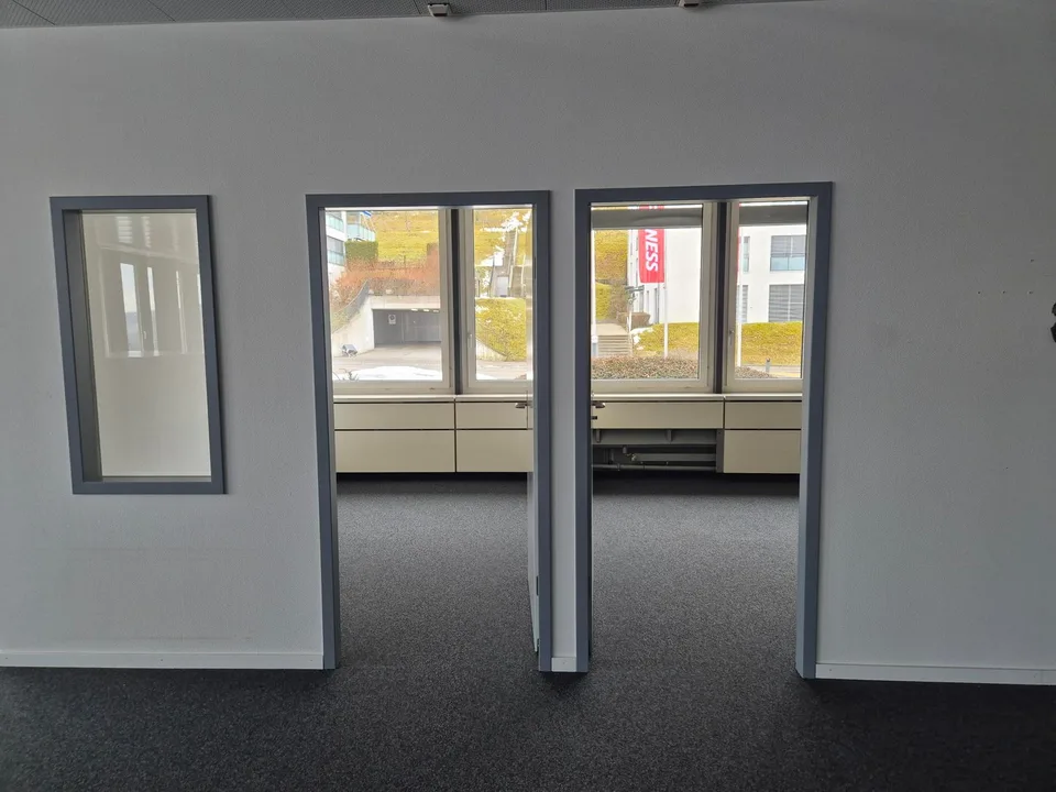 Grosszügige Bürofläche an zentraler Lage - Miete von Teilflächen möglich