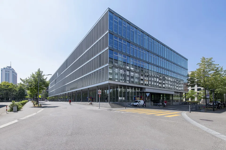 Attraktive Bürofläche im 3. Obergeschoss an bestens erschlossener Lage in Zürich Oerlikon