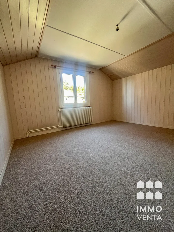 3.5-Zimmer-Wohnung mit Balkon in Orpund