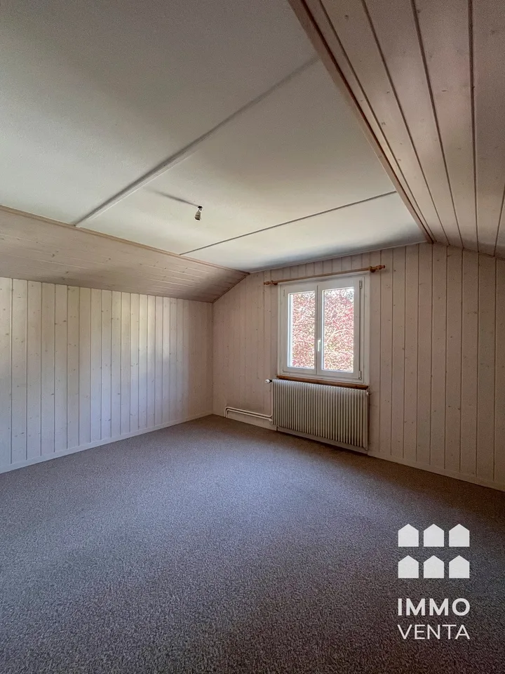 3.5-Zimmer-Wohnung mit Balkon in Orpund