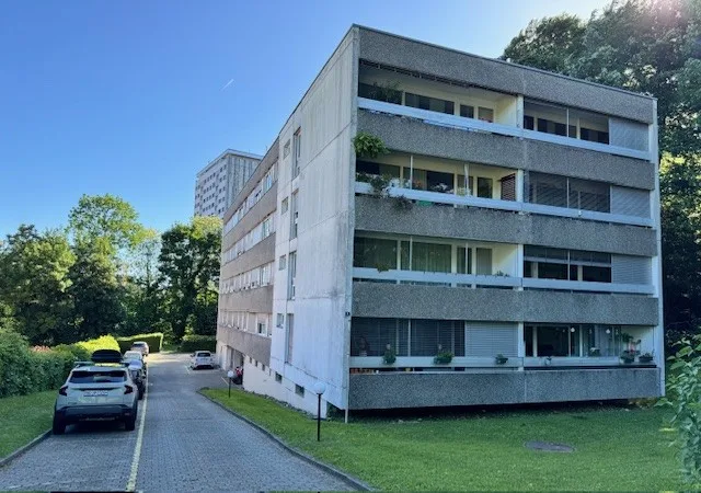 Place de parc extérieure N 1 pour moto