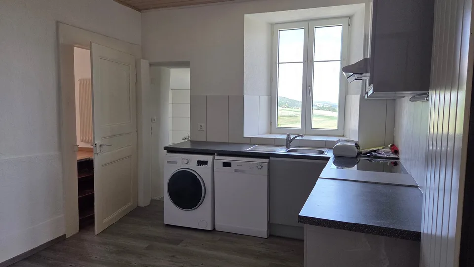 Appartamento di 3.5 locali vicino al centro del villaggio