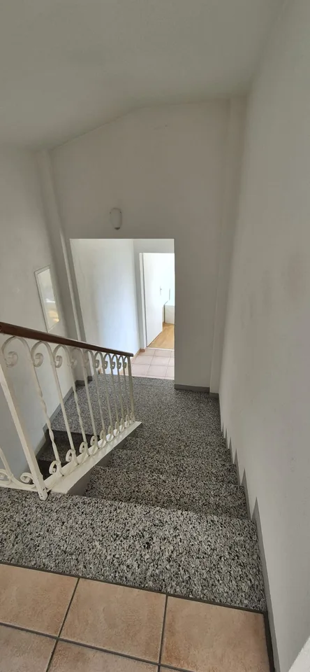 Charming 2.5-room apartment with lake view in Morcote furnished