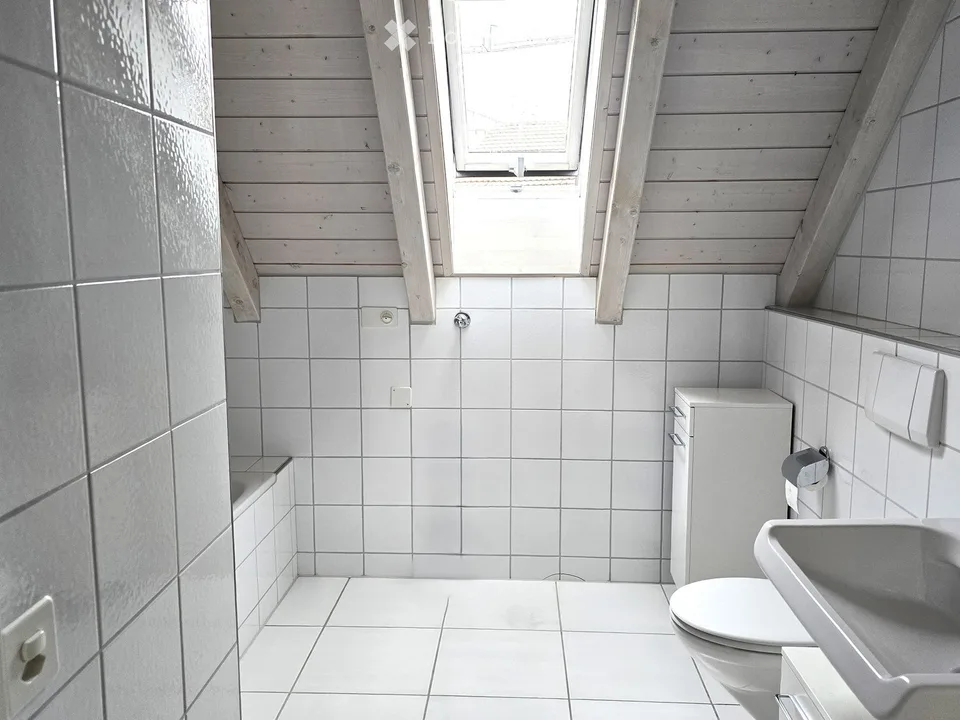 Charmant appartement attique avec galerie et vue panoramique sur le Jura