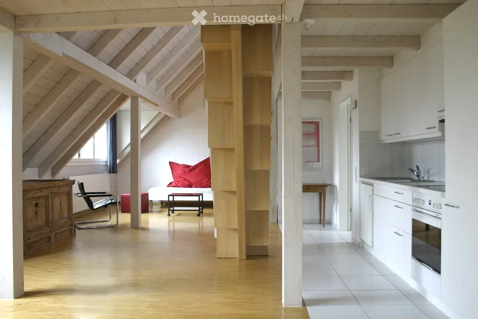 Charmant appartement attique avec galerie et vue panoramique sur le Jura