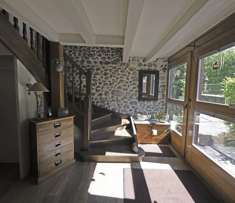 Maison bourrée de charme et de cachet à Certoux
