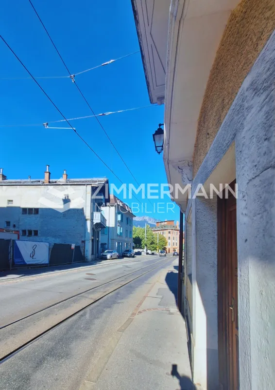 BEX: Gewerblicher Raum im Erdgeschoss von 67 m2