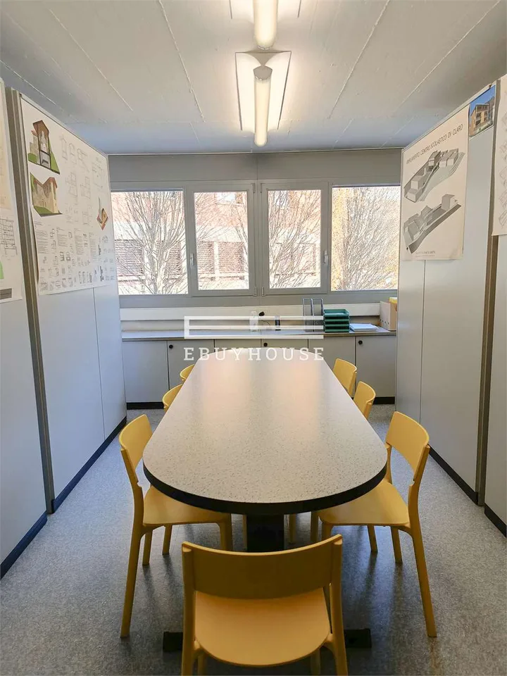 Espace de coworking administratif à Pambio Noranco