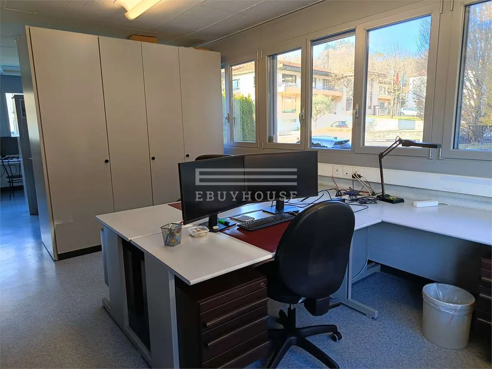 Espace de coworking administratif à Pambio Noranco
