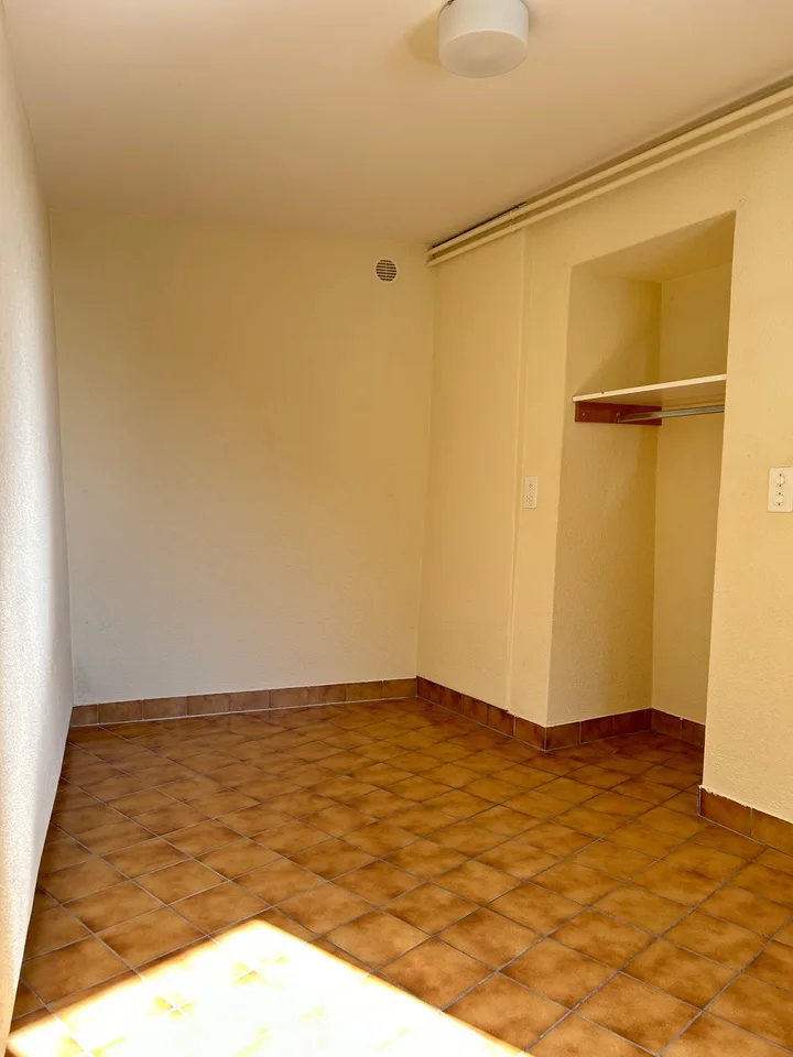 Charmant appartement de 2 pièces au rez-de-chaussée à Yens