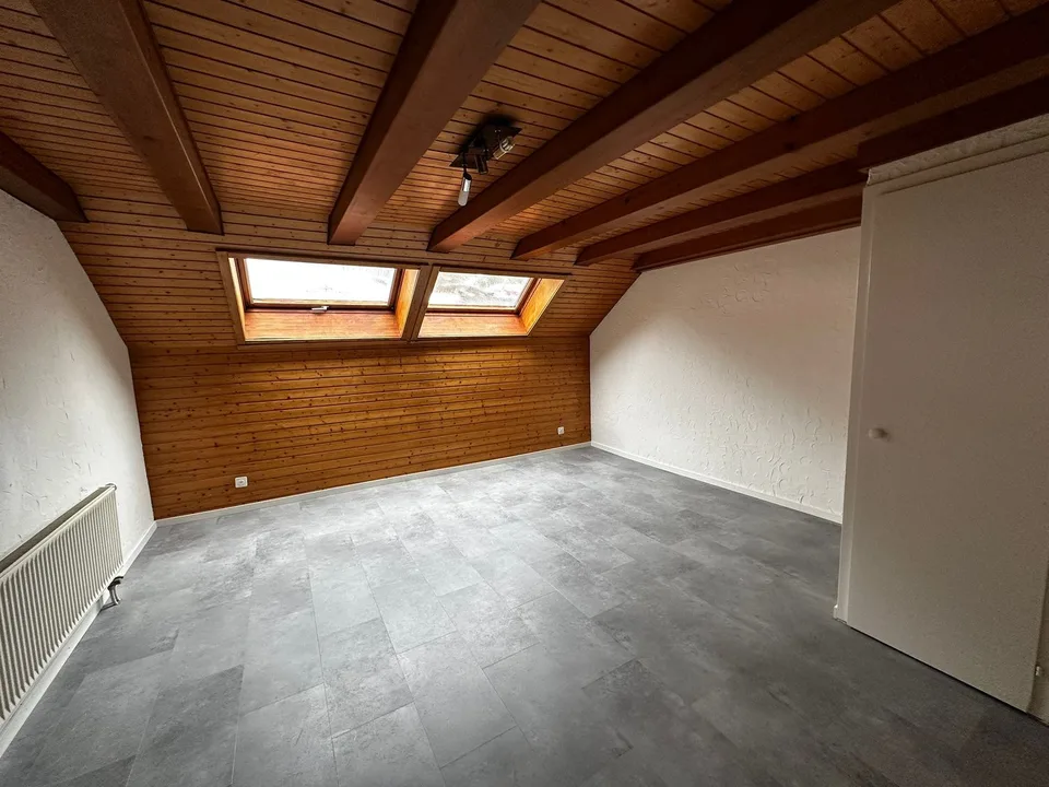 Schönes 2.5-Zimmer-Wohnung im Zentrum von Saint-Imier – Foto 10 von 12