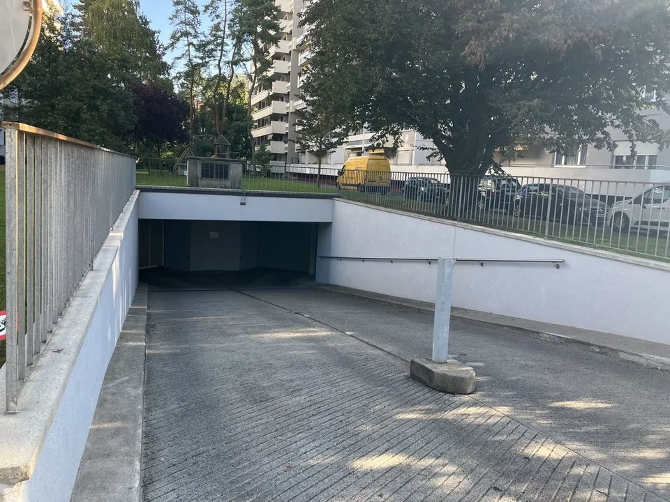 Cherchez-vous un parking avec une borne électrique ?