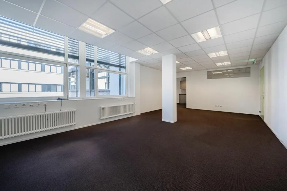 Working at the ZIK area - modern office space – photo 8 of 8