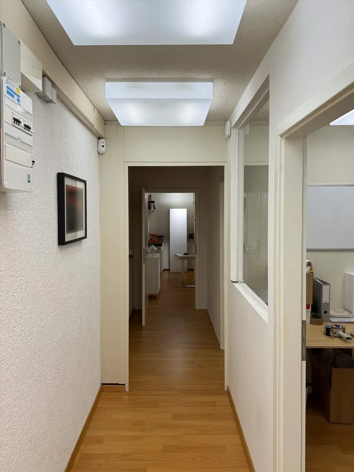 Très agréable bureau aux Avouillons