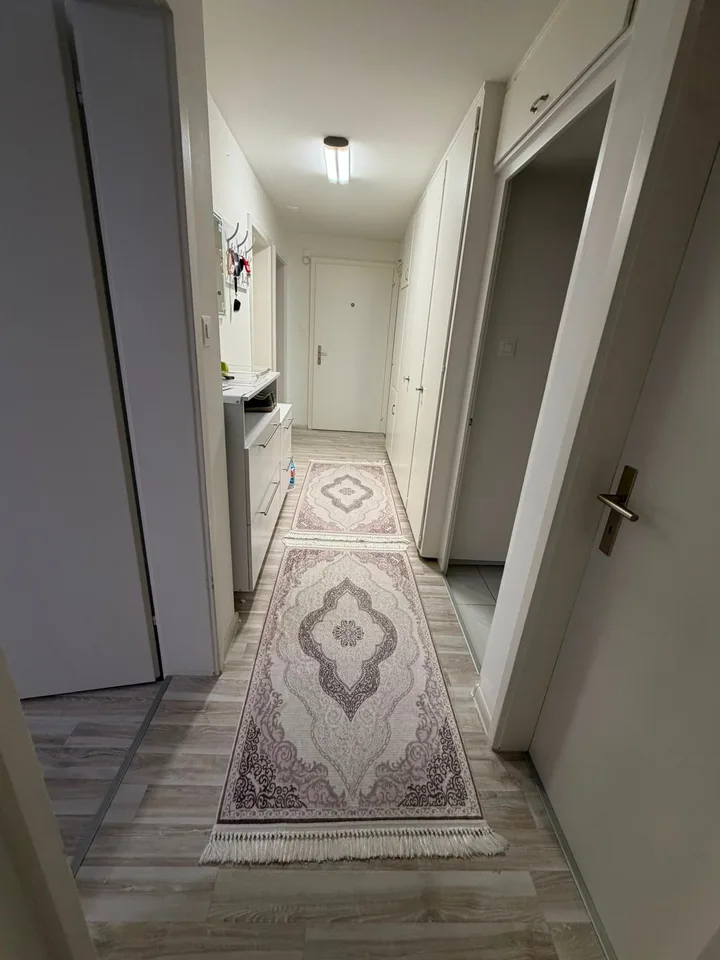 moderne 4-Zimmer-Wohnung mit zwei Balkonen