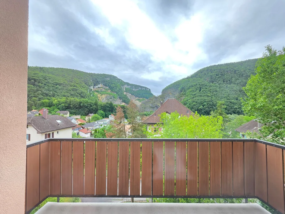 Appartement lumineux de 3,5 pièces avec balcon - disponible immédiatement – photo 21 sur 21