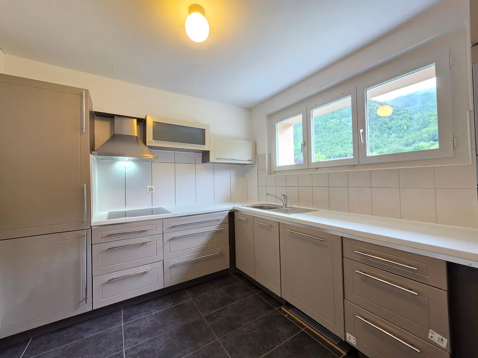 Appartement lumineux de 3,5 pièces avec balcon - disponible immédiatement – photo 6 sur 21