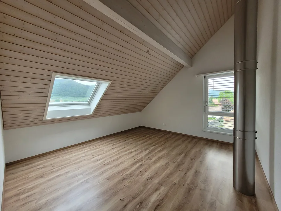 Charmante 4.5-Zimmer-Dachwohnung