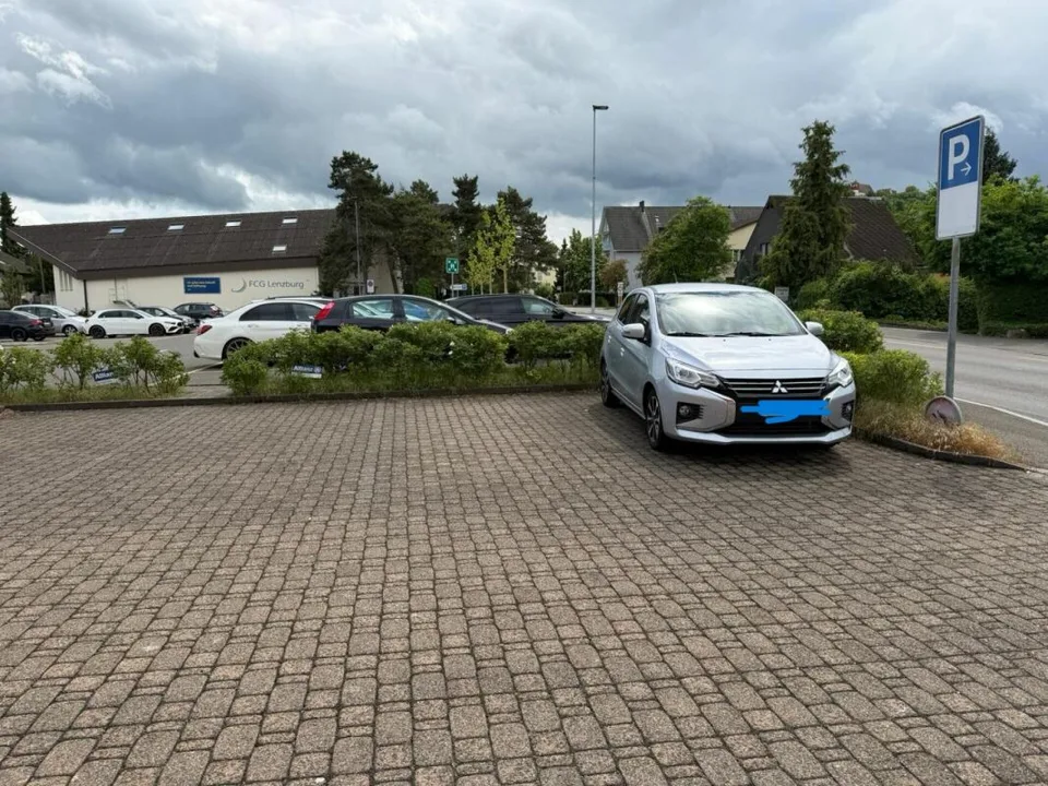 Parkplatz zu vermieten