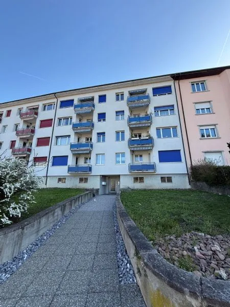 Helle 3-Zimmerwohnung direkt am Bahnhof zu vermieten