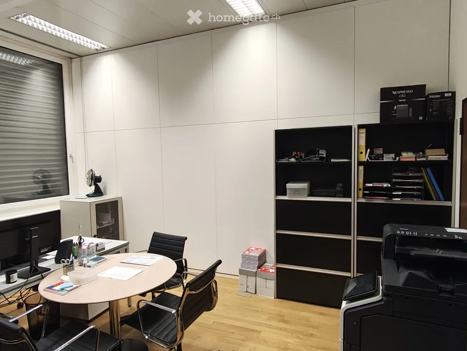 Zentrale Lage, vollständig ausgebaut - vielseitig nutzbar für Ihr Business