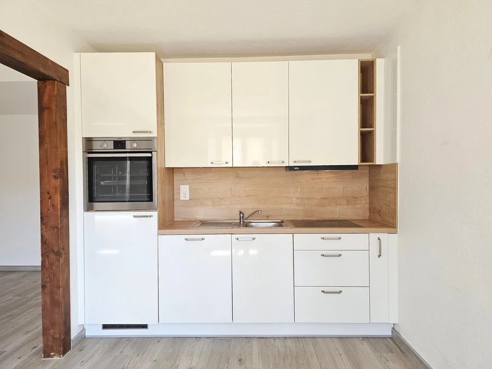 Delizioso appartamento di 1,5 locali al pianterreno a Tramelan