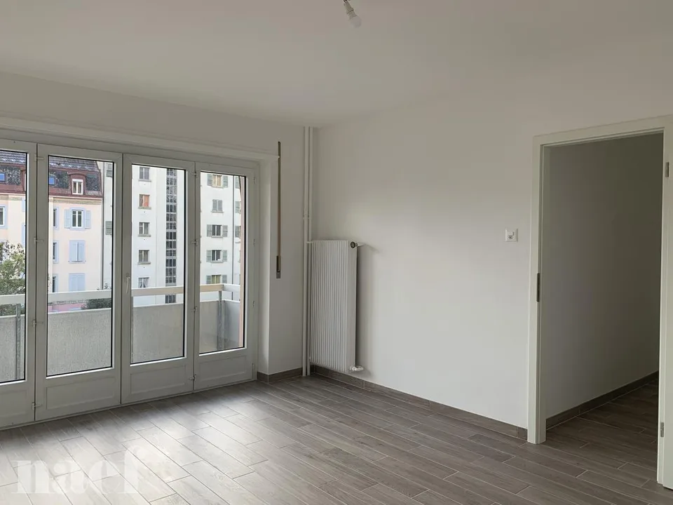 Bel appartement rénové de 2.5 pièces – Foto 18 von 24