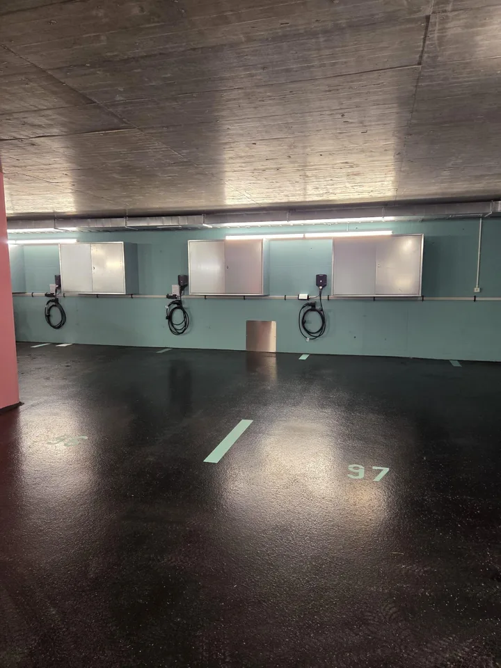 Tiefgaragenplätze in Glattfelden