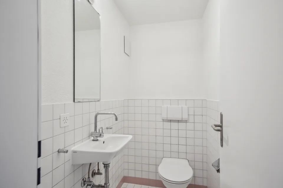 Appartamento fantastico - situato al centro - doccia e bagno!