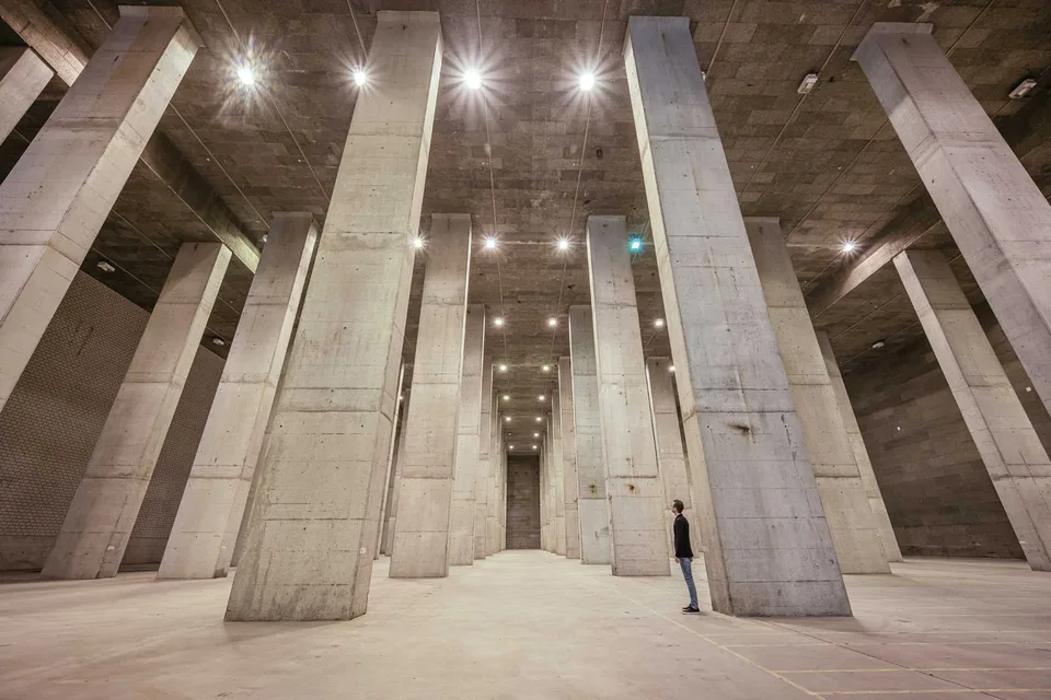 6'800 mètres carrés d'entrepôt à hauts rayonnages