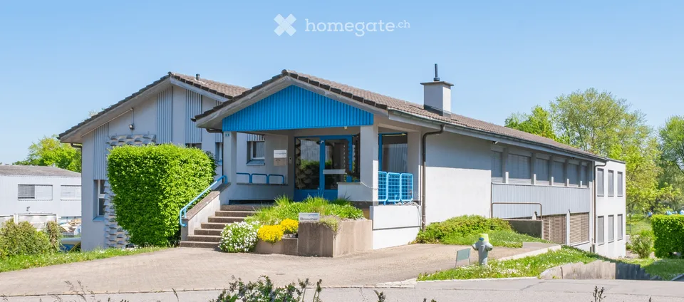 Ihr repräsentatives Firmengebäude mit Büro / Open Space / Archiv in Dielsdorf