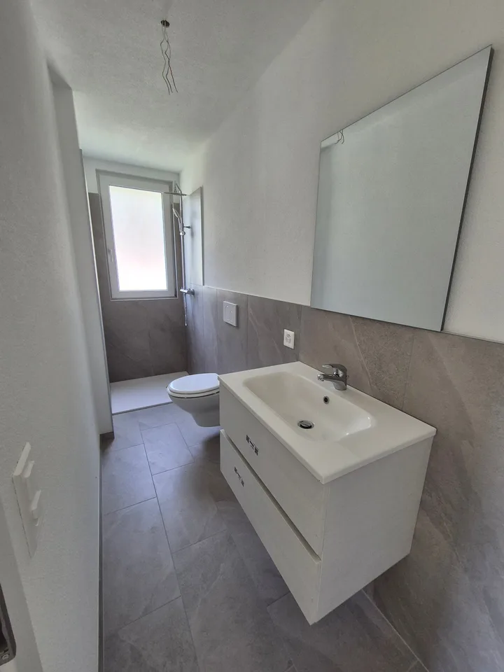 Moderne Doppelhaushälfte in Biasca im Bau – Foto 6 von 12