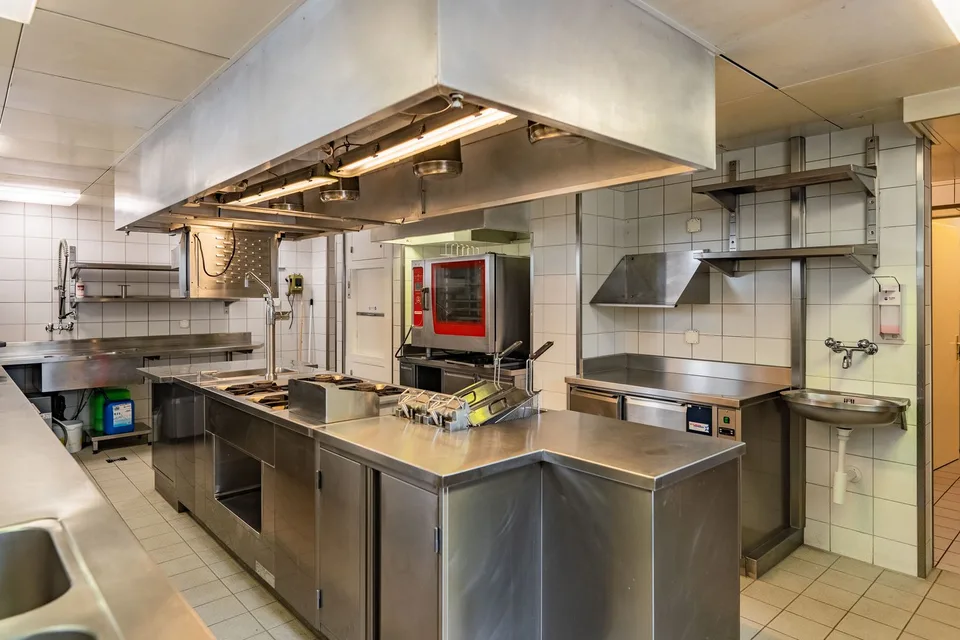 Restaurant für innovativen Pächter, an sonniger und zentraler Lage – Foto 15 von 28