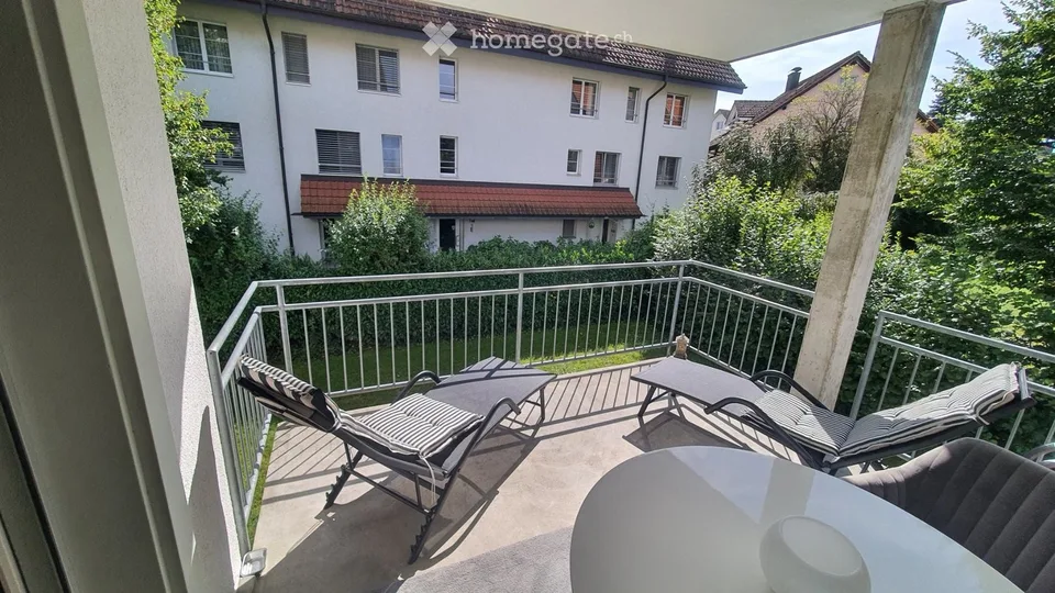 schönes WG Zimmer mit eigenem Bad nahe Zürich
