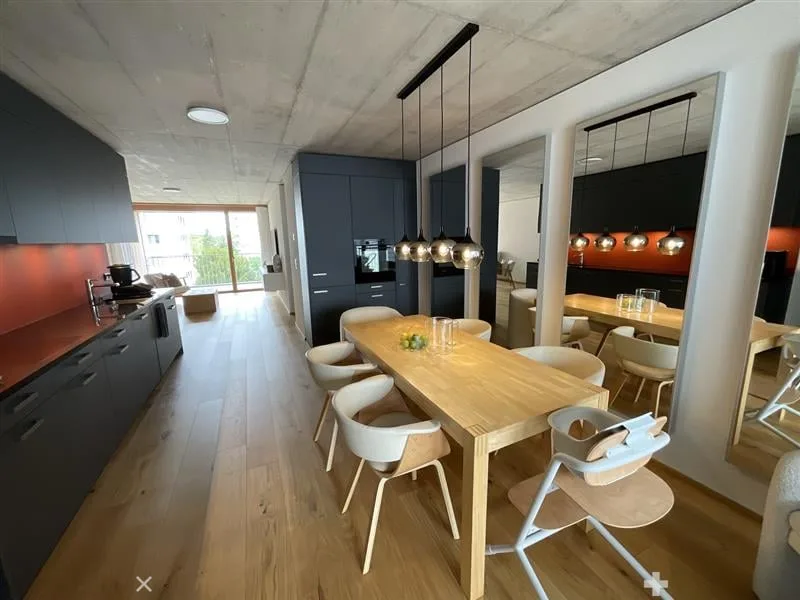 Moderne 3.5-Zimmer-Wohnung mit 2 Balkonen in Biel