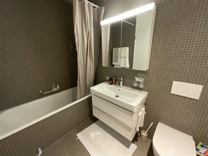 Appartamento moderno 3.5 locali con 2 balconi a Biel