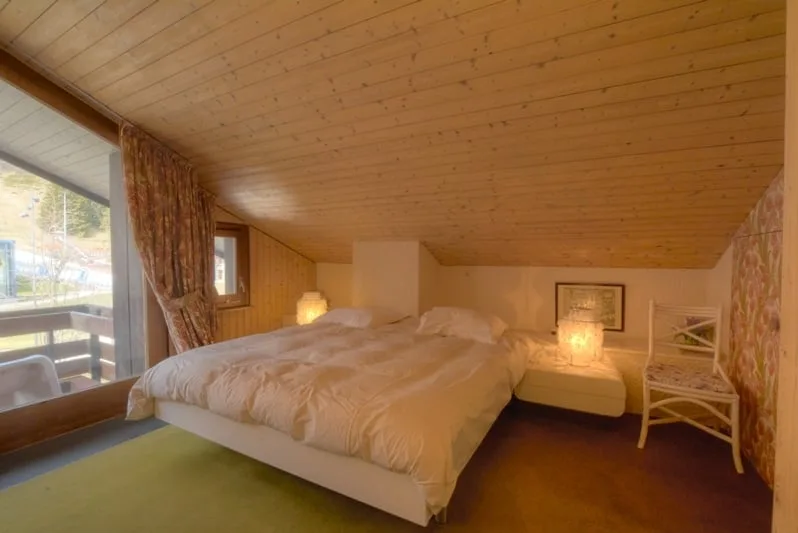Magnificent 5-room duplex apartment in the village center – photo 11 of 13
